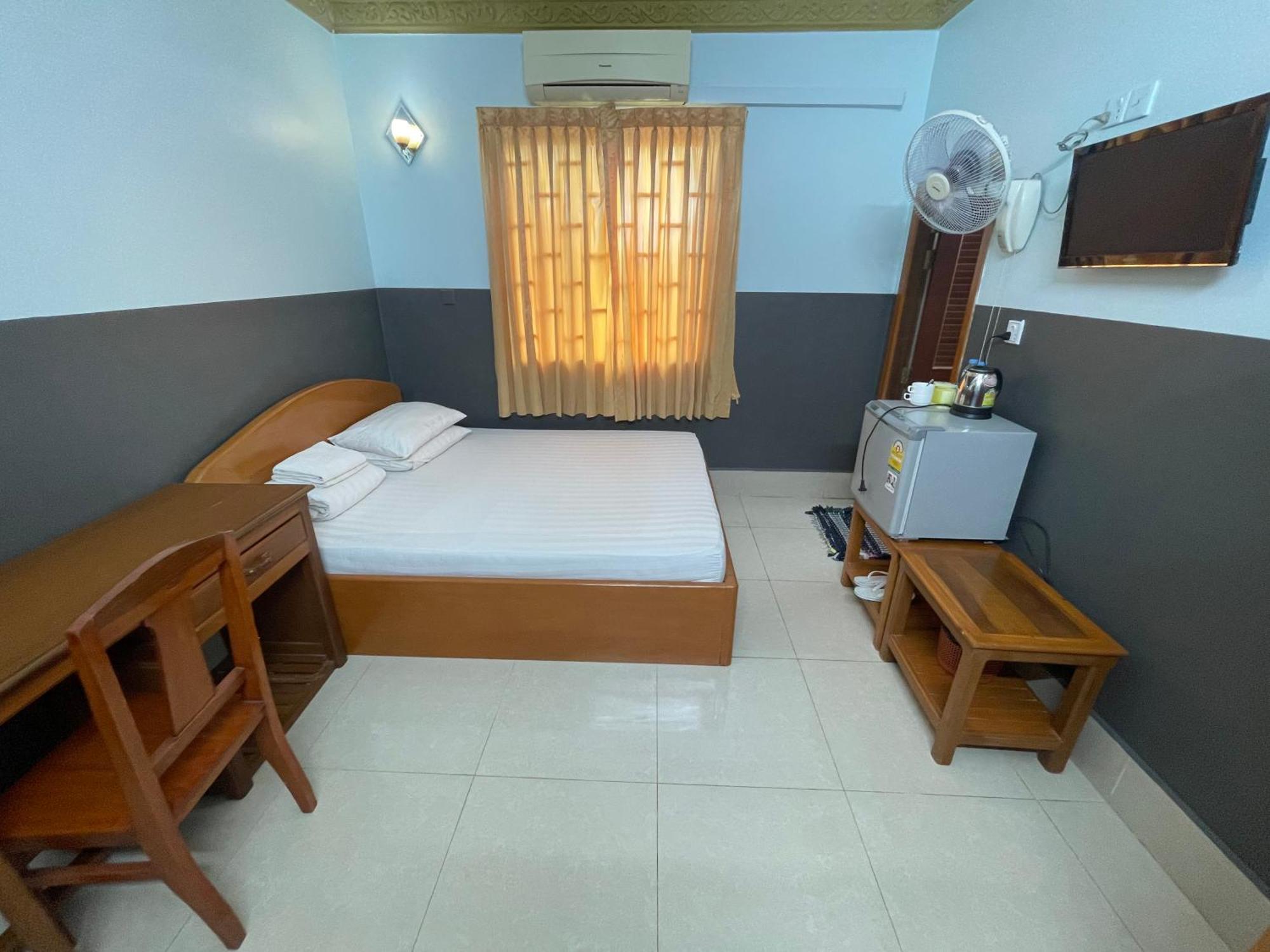 Apsara Guest House Kampot City Экстерьер фото