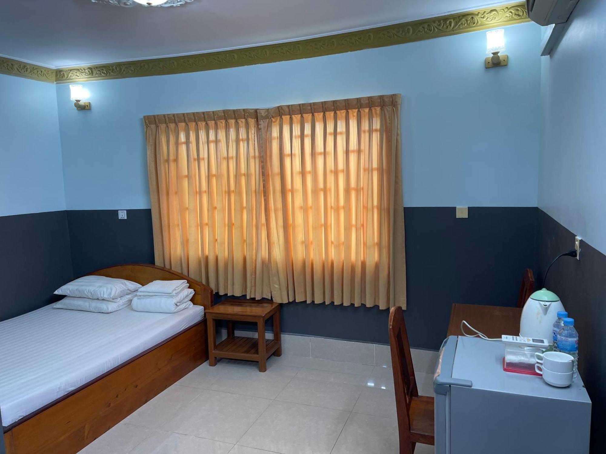 Apsara Guest House Kampot City Экстерьер фото