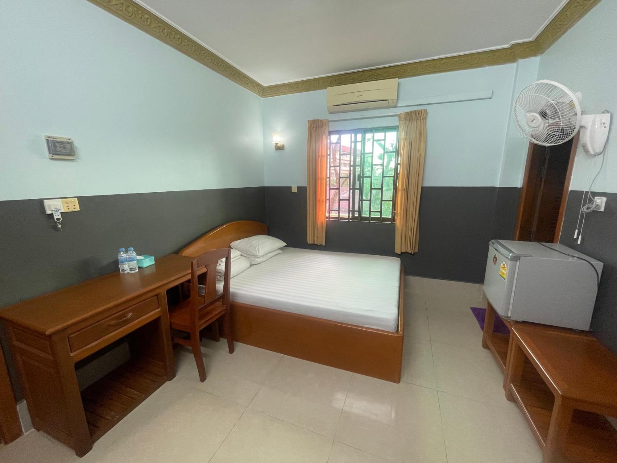 Apsara Guest House Kampot City Экстерьер фото